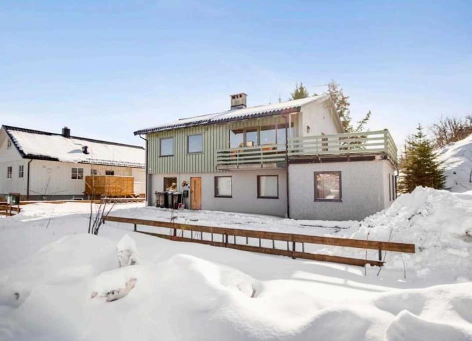 Sentrums Leilighet Kabelvåg Buitenkant foto